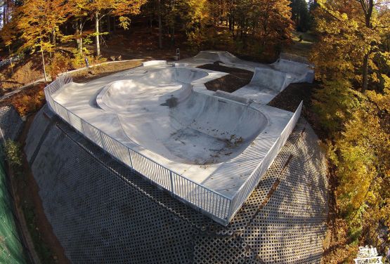 Betonowy bowl od techramps