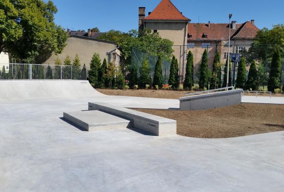 Concrete skatepark Żagań