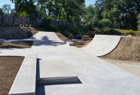 Manettes à Żagań - skatepark